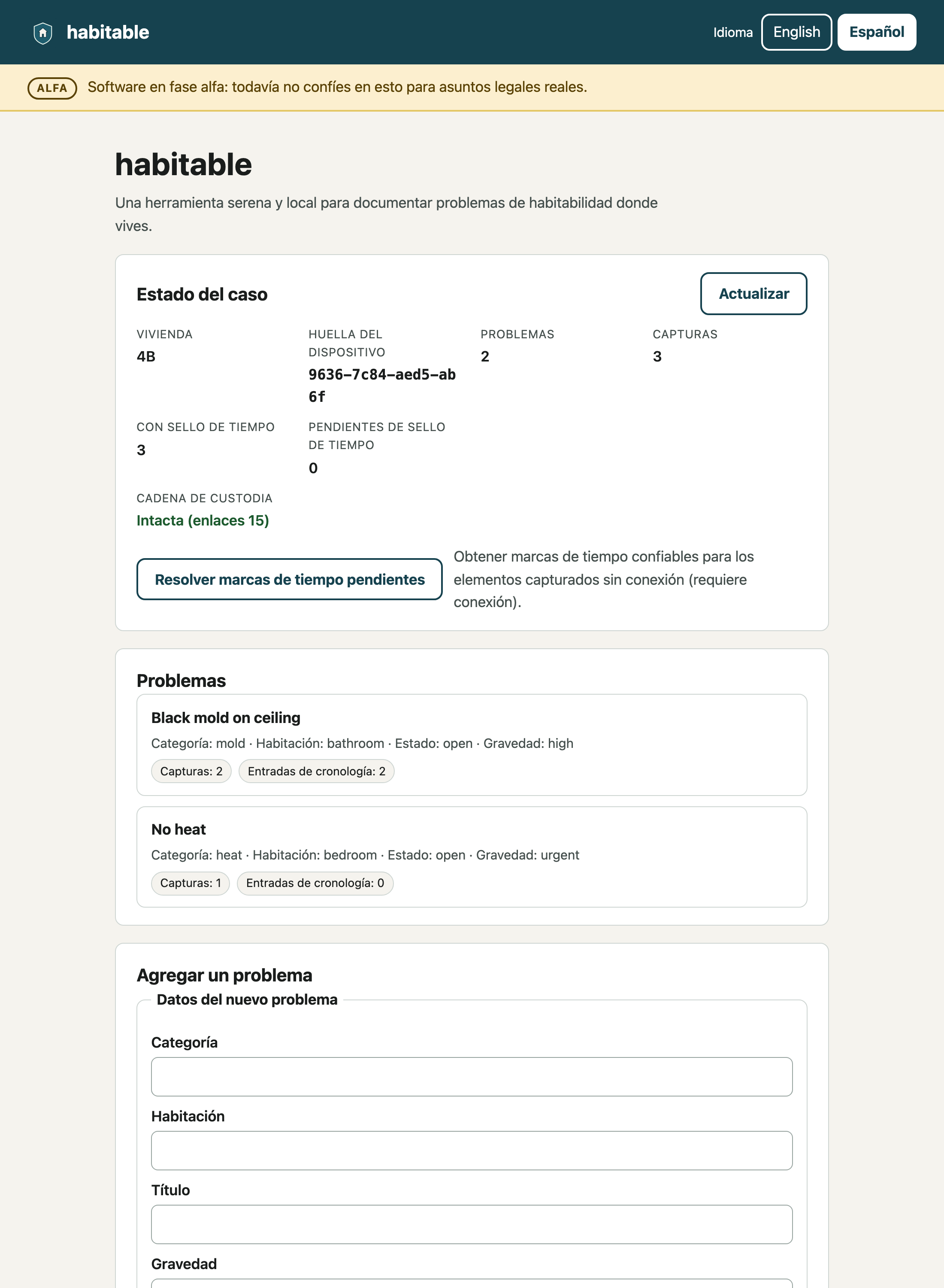 The same habitable app shown in Spanish, with all labels
              and buttons translated.